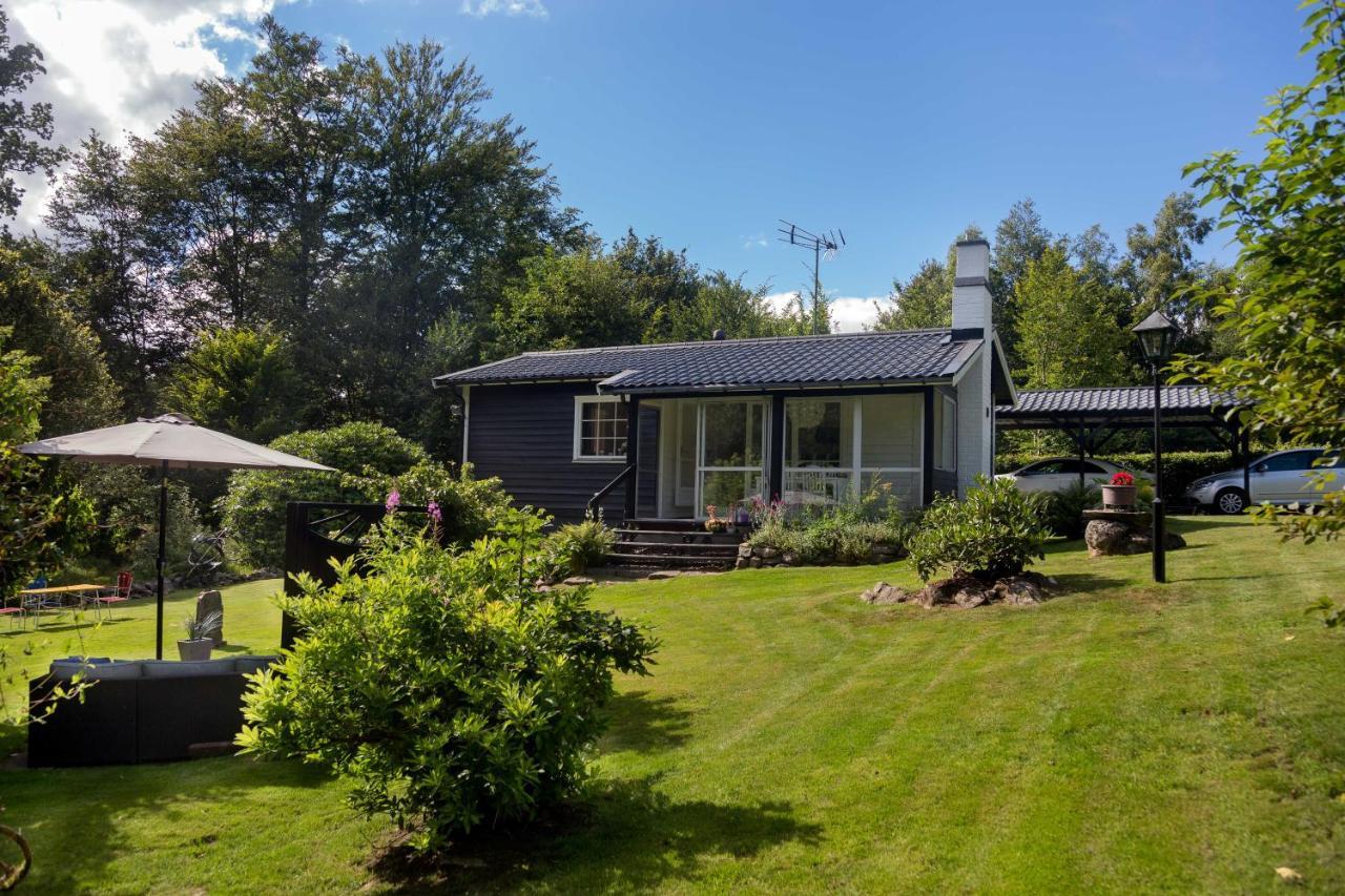 Very Nice Cottage By The Lake. Lursjoen! Hästveda المظهر الخارجي الصورة
