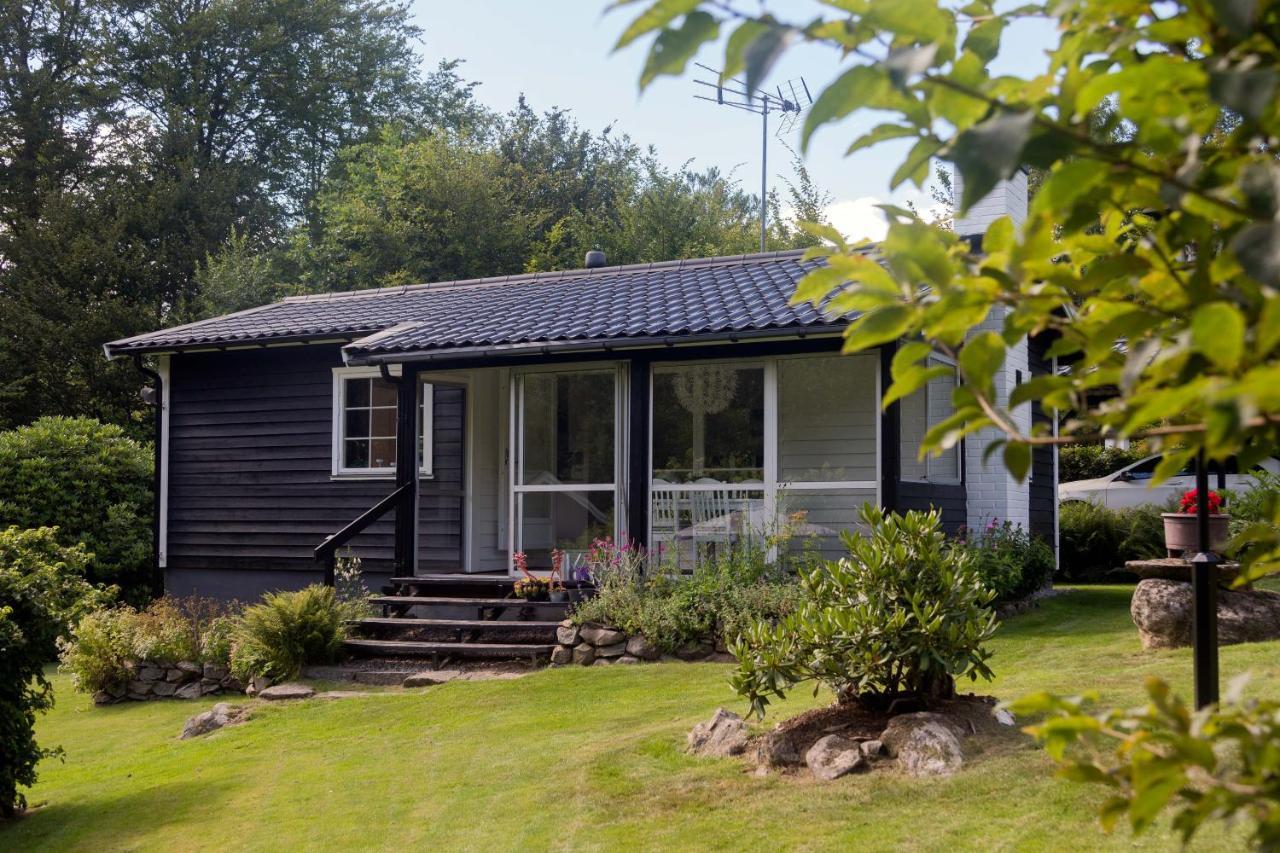 Very Nice Cottage By The Lake. Lursjoen! Hästveda المظهر الخارجي الصورة